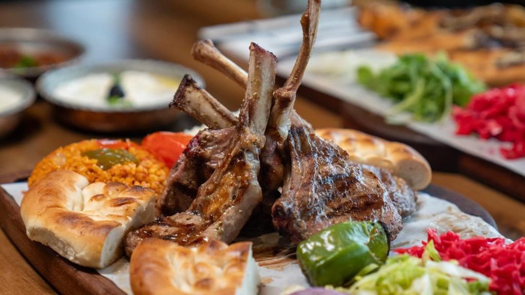 picture of the best bbq grill lamp chops in Mississauga
